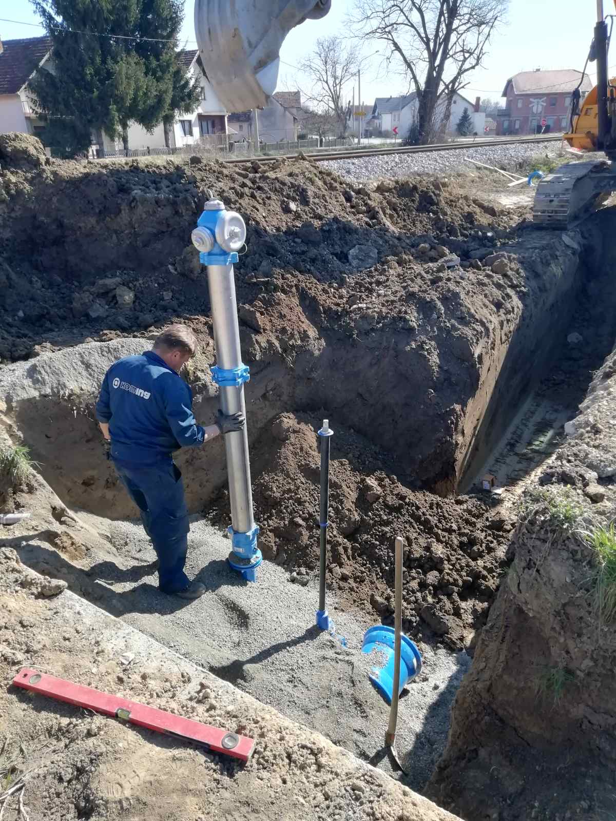 Slika 1: Radovi na postavljanju magistralnog vodovoda, radove izvodi – Koming d.o.o. Koprivnica Image
