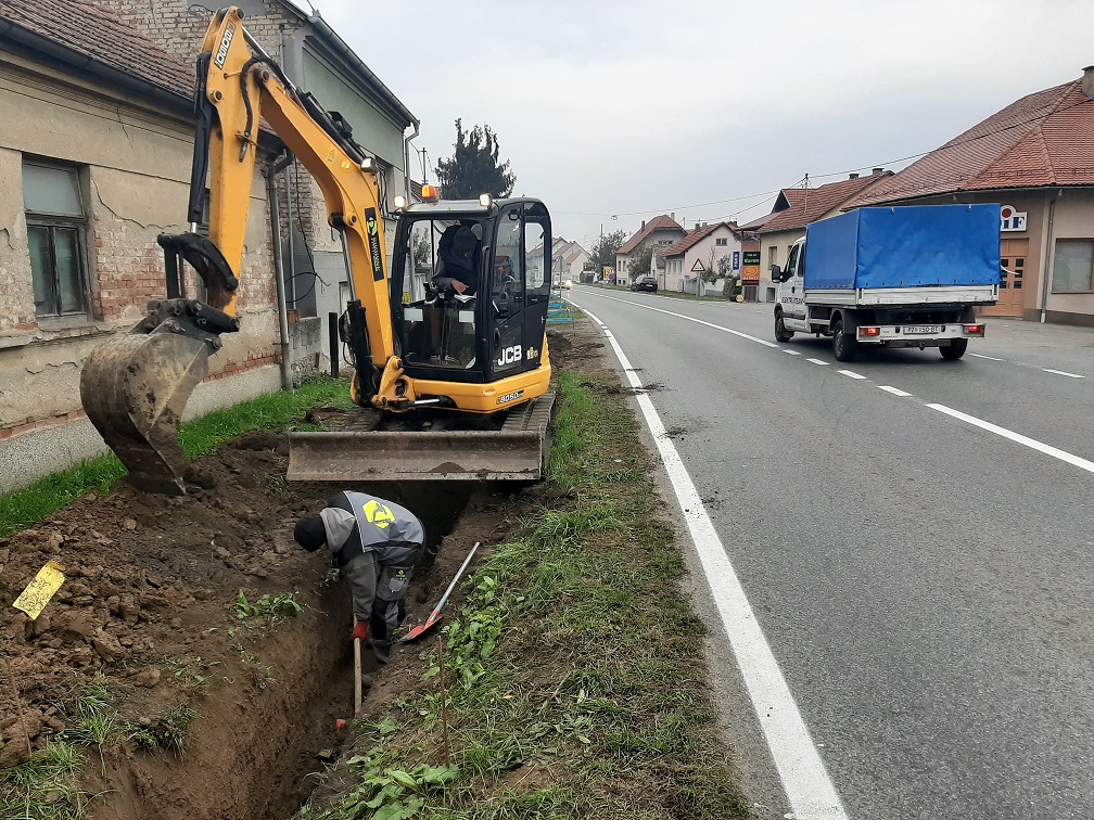 ZAPOČELI RADOVI NA REKONSTRUKCIJI VODOVODA U VIDOVCIMA 