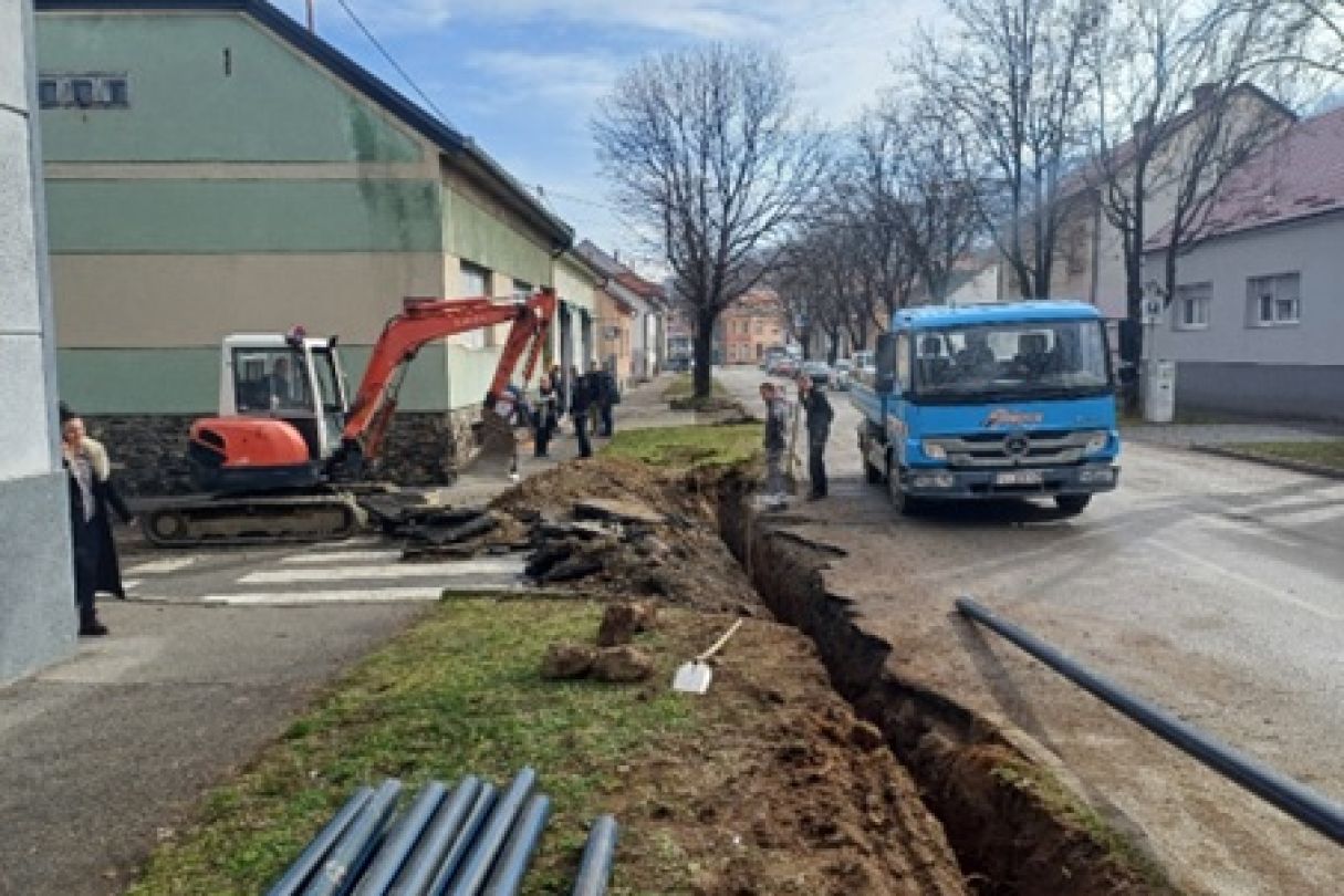 REKONSTRUKCIJA DIJELA VODOVODNE MREŽE ULICI DR. FRANJE TUĐMANA U POŽEGI